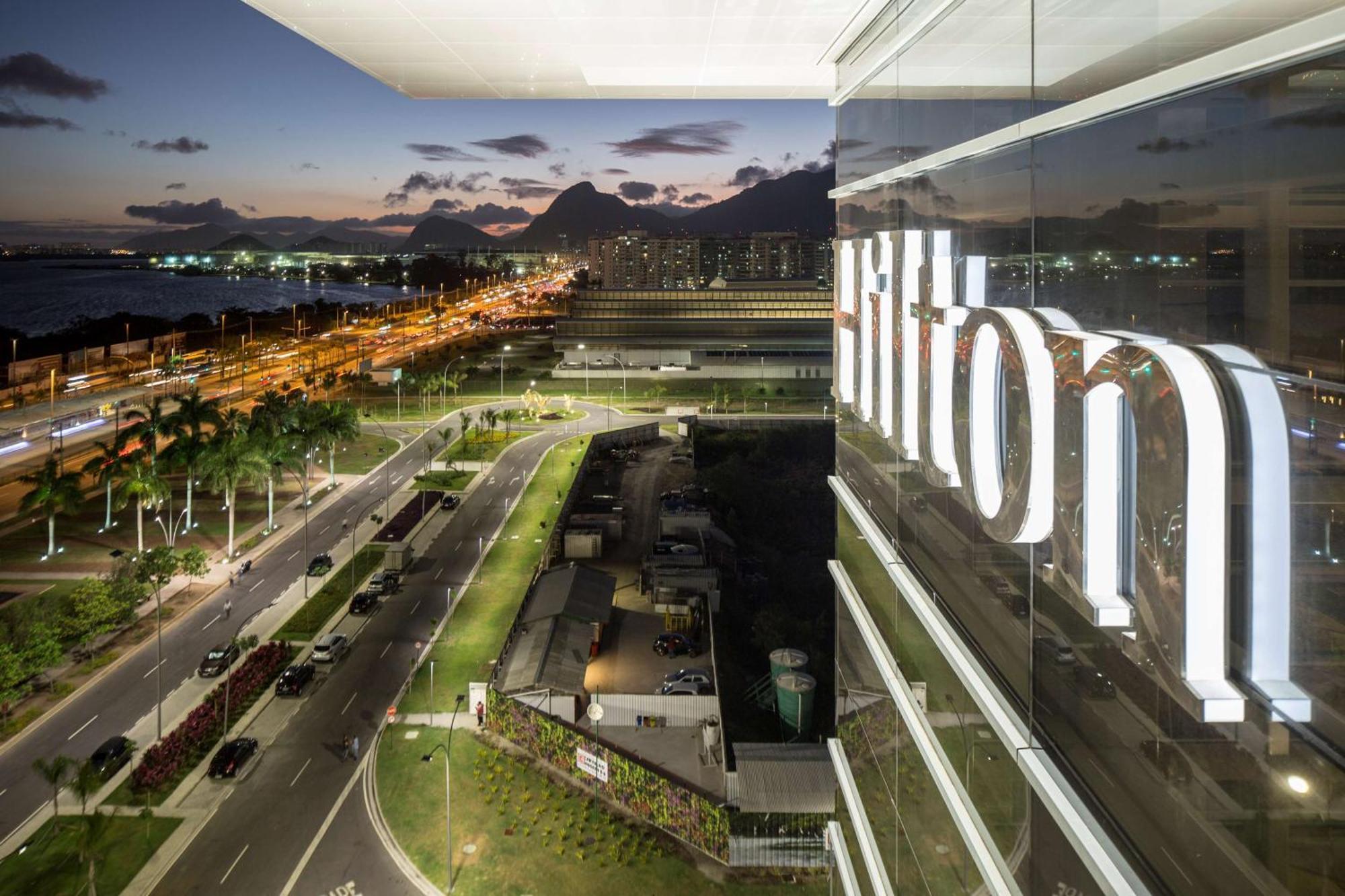 Отель Hilton Barra Рио-де-Жанейро Экстерьер фото